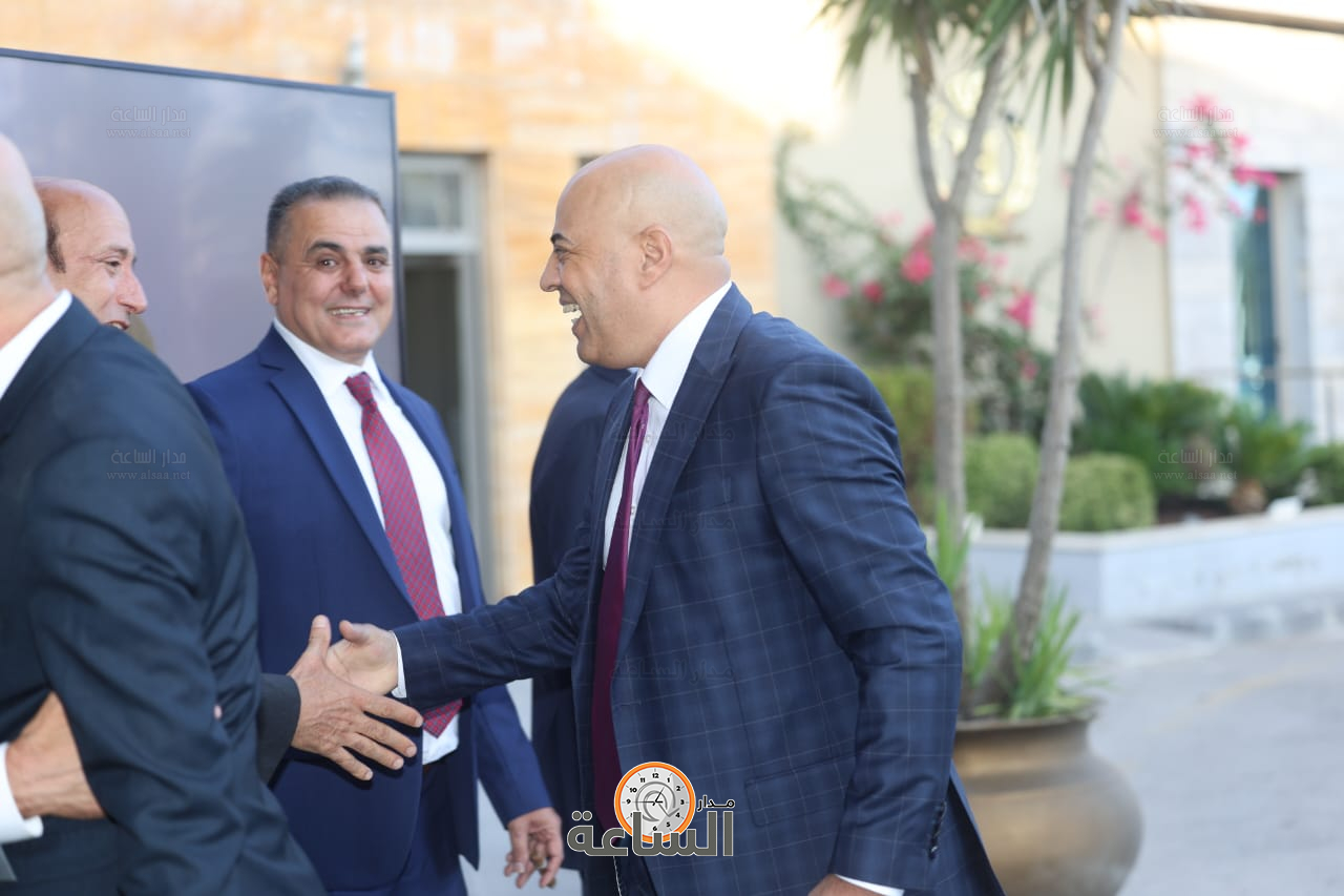 Madar Al-Saa Images 0.8496764430966486