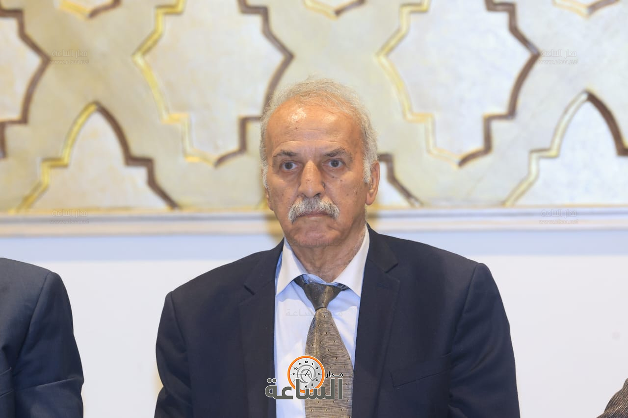 Madar Al-Saa Images 0.7010576634392712