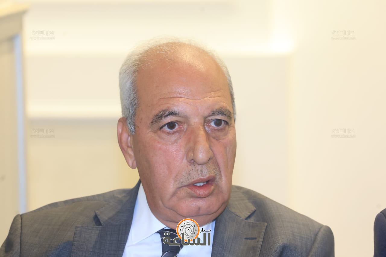 Madar Al-Saa Images 0.19408465122002194