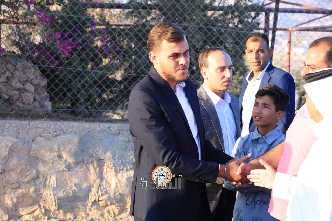 Madar Al-Saa Images 0.4555055860485092