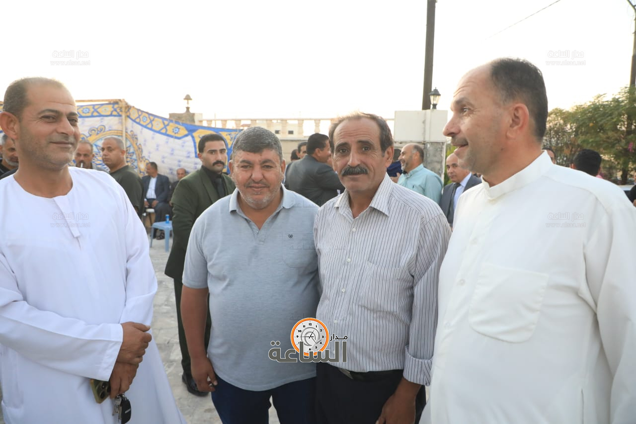 Madar Al-Saa Images 0.4346366594257576