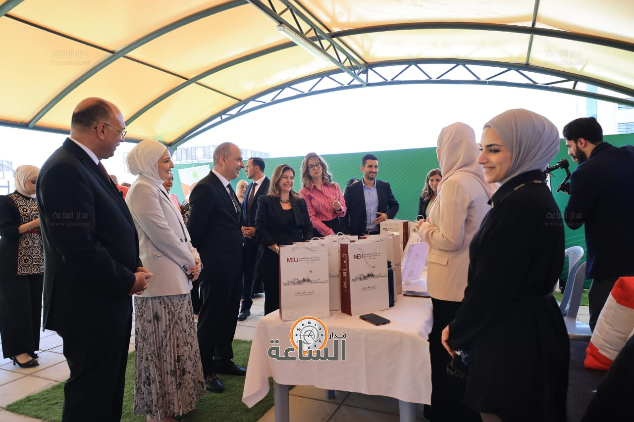 Madar Al-Saa Images 0.4217635515953897