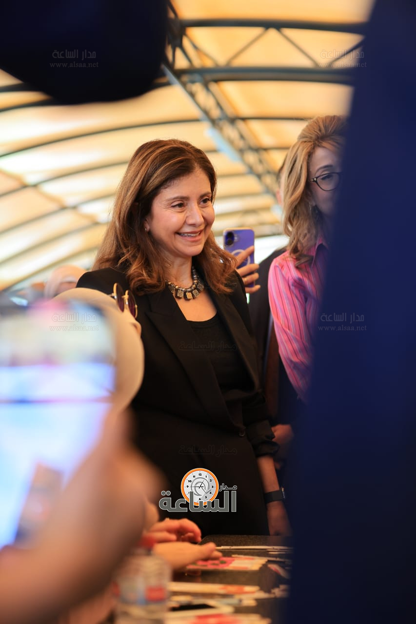 Madar Al-Saa Images 0.039945426059388334