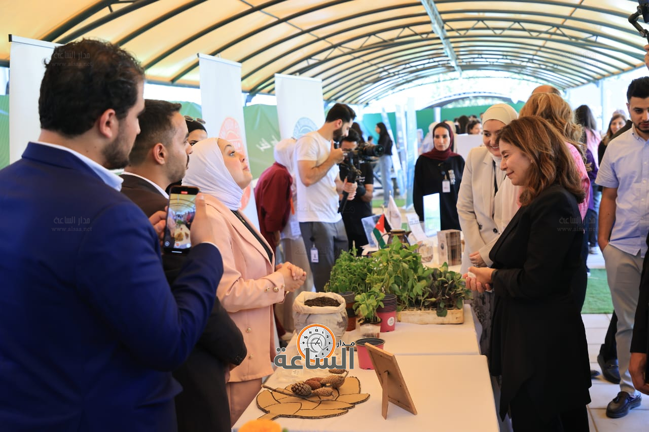 Madar Al-Saa Images 0.9956204632963594