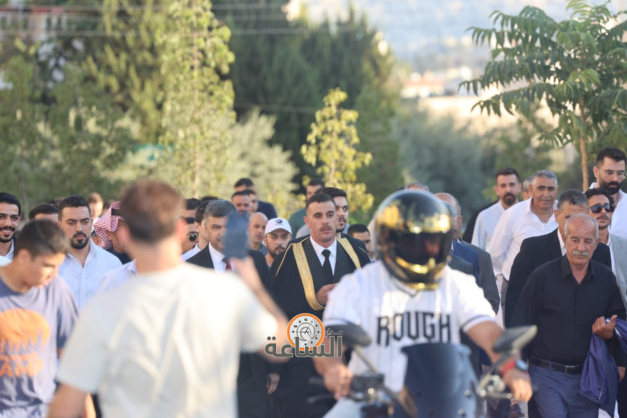 Madar Al-Saa Images 0.357432966590965