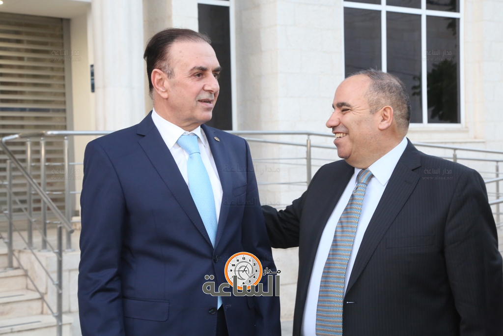 Madar Al-Saa Images 0.9351328385462258