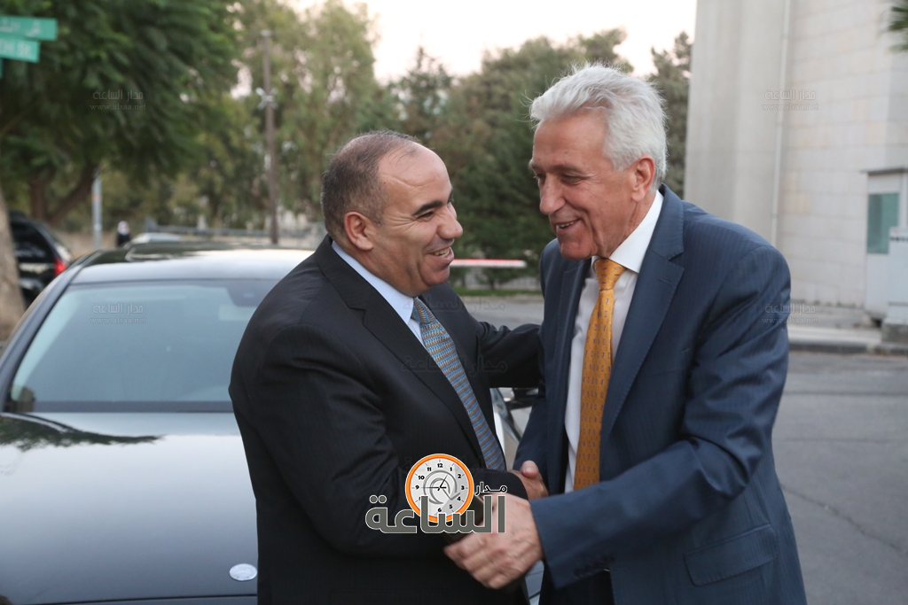 Madar Al-Saa Images 0.9258346768110828