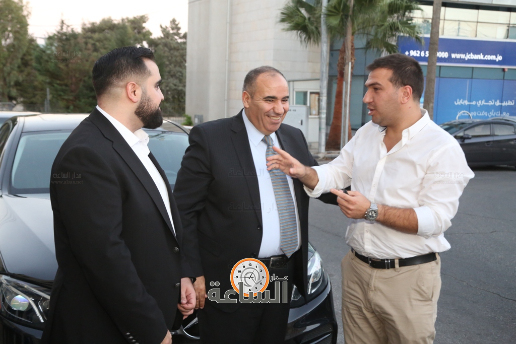 Madar Al-Saa Images 0.3863212305405085