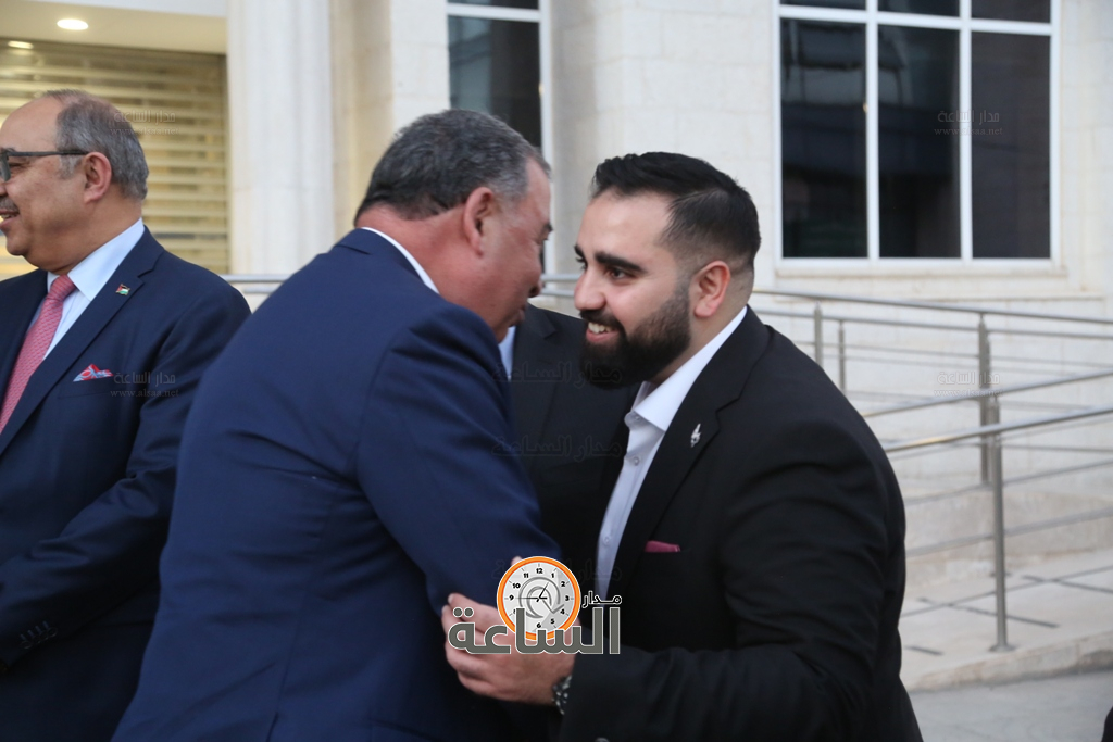 Madar Al-Saa Images 0.15050245587862465