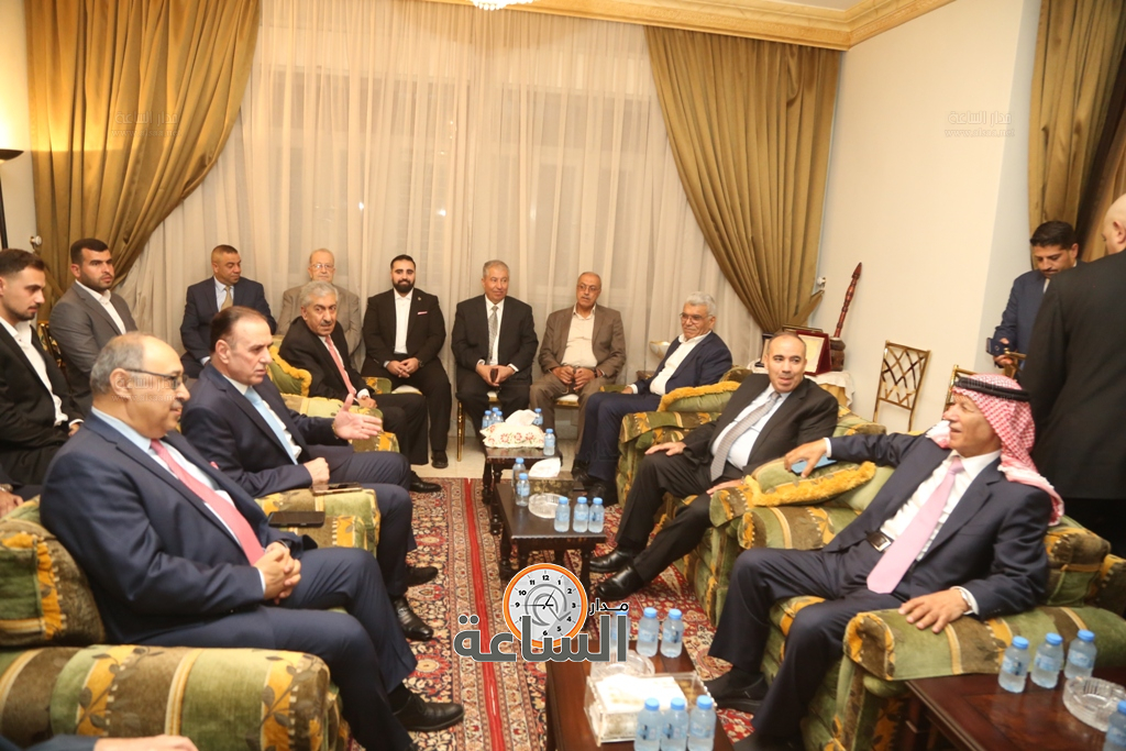 Madar Al-Saa Images 0.04483978601059957