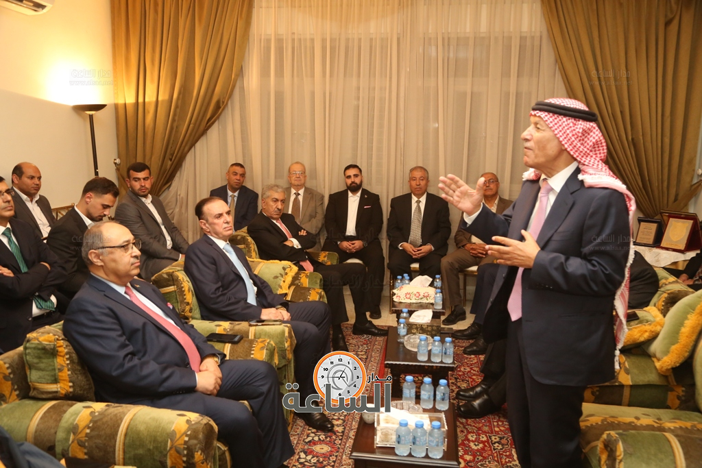 Madar Al-Saa Images 0.5757764129714179