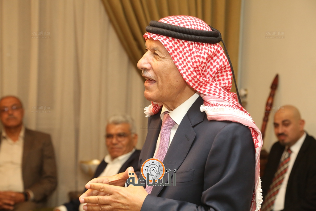 Madar Al-Saa Images 0.8342909408186674