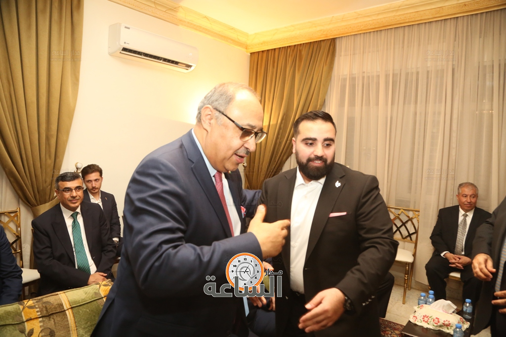 Madar Al-Saa Images 0.684181759367554