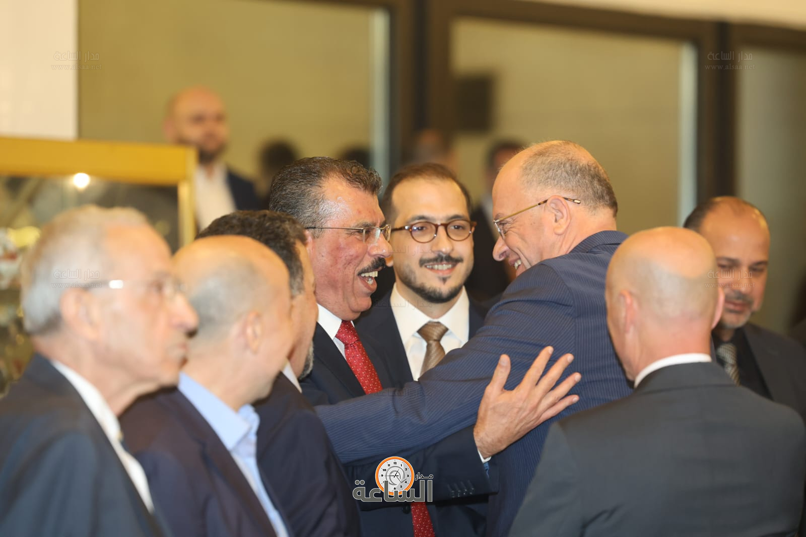 Madar Al-Saa Images 0.49109001455669665