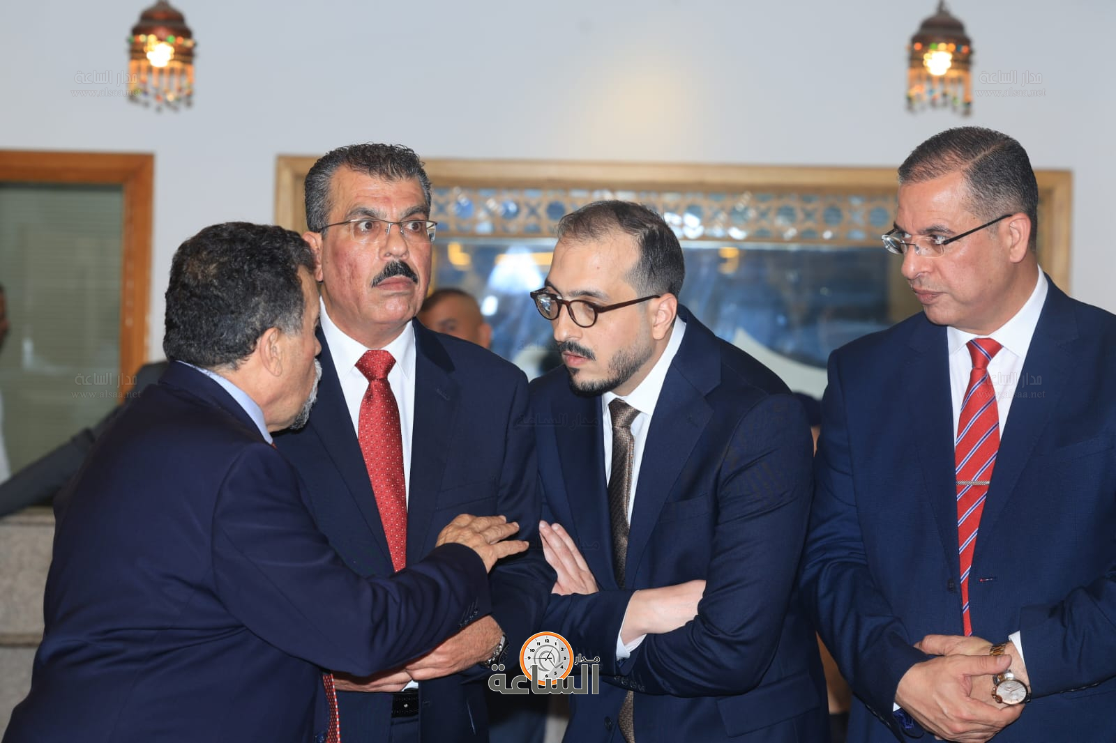 Madar Al-Saa Images 0.026589745134995568