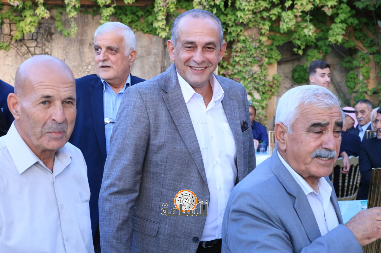 Madar Al-Saa Images 0.0752617822434295