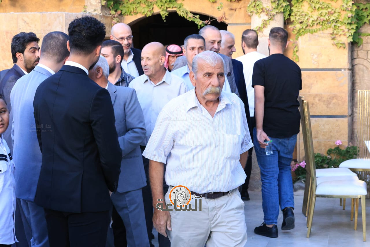 Madar Al-Saa Images 0.24313167328725527