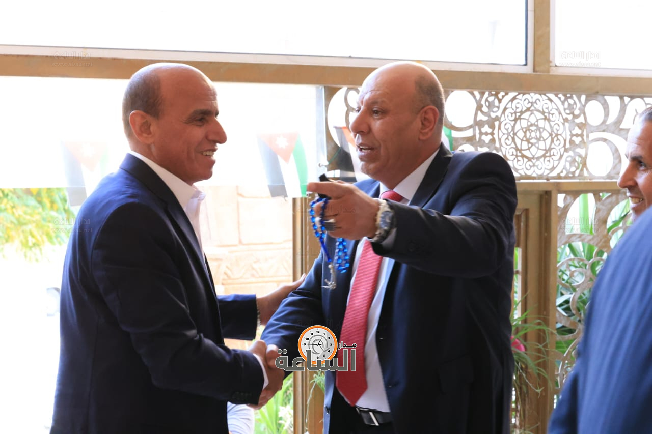 Madar Al-Saa Images 0.7080554898481138