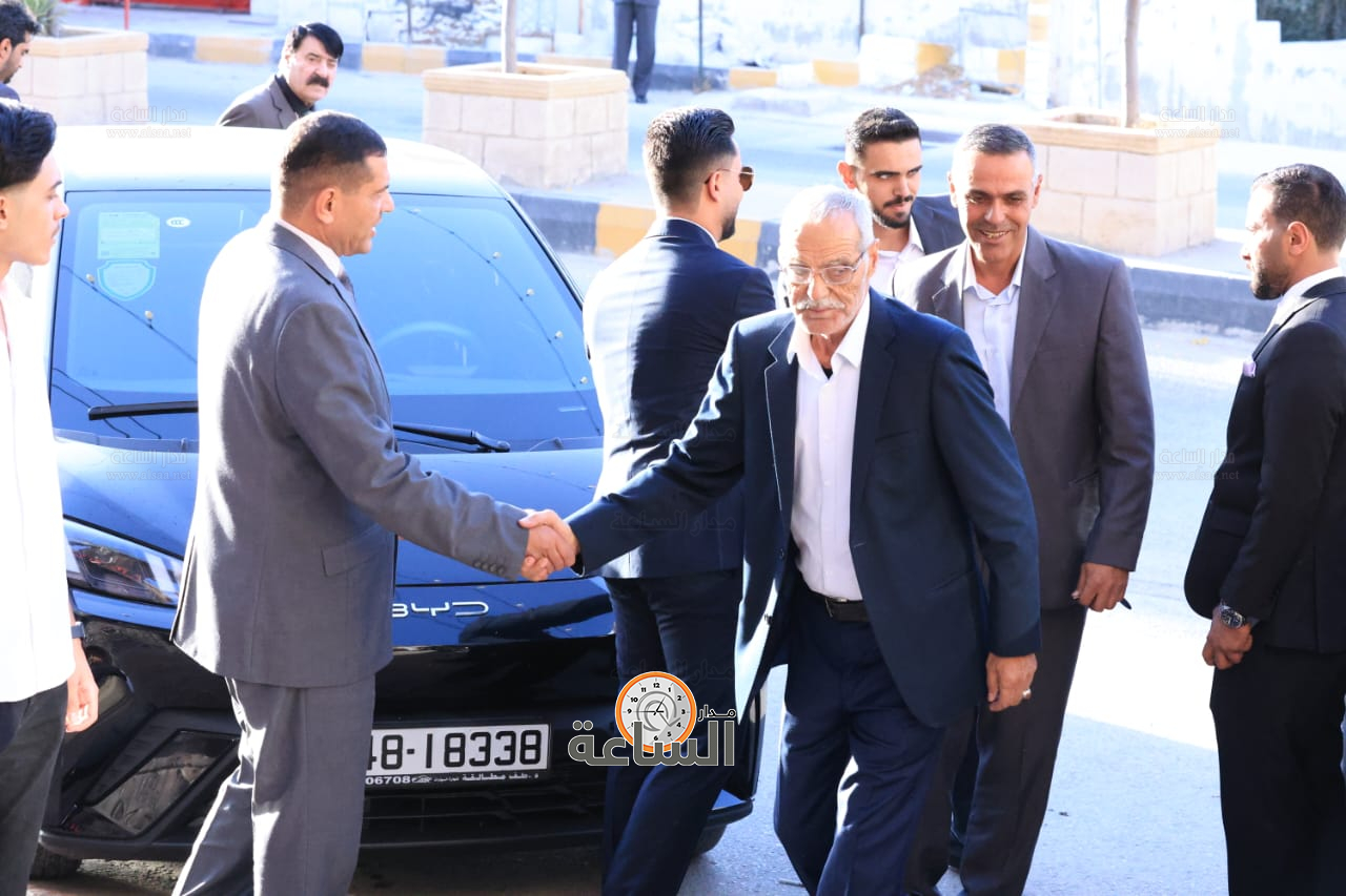 Madar Al-Saa Images 0.4658563184993423