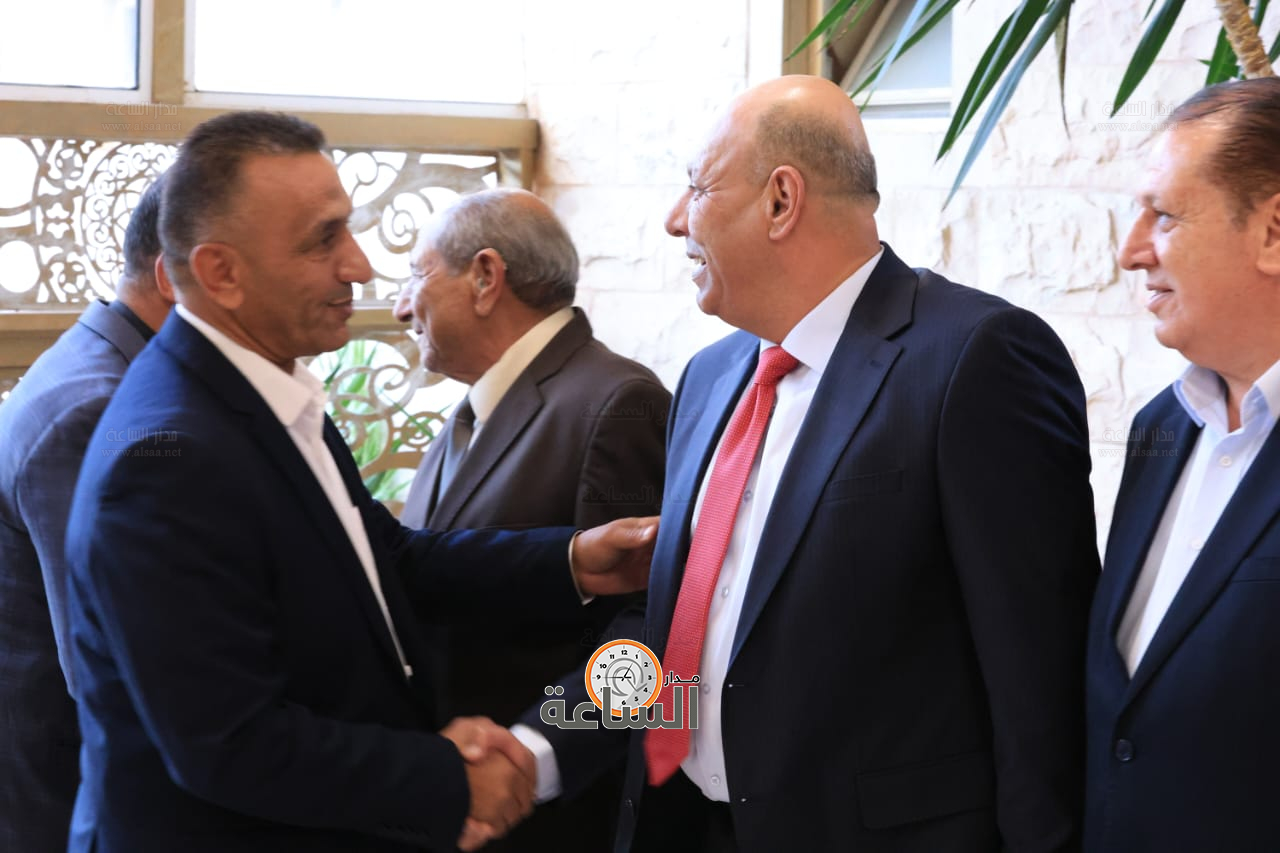 Madar Al-Saa Images 0.2980271391179158