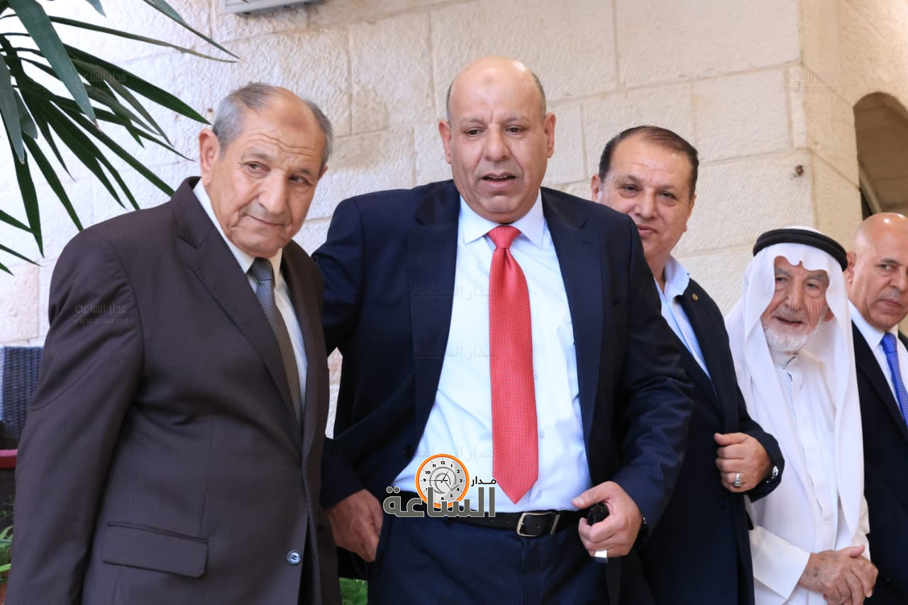 Madar Al-Saa Images 0.49616352066157654