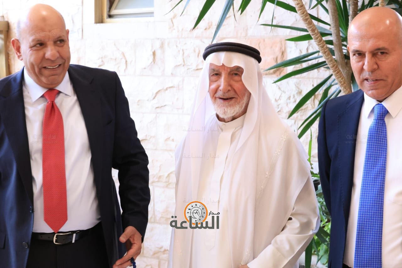 Madar Al-Saa Images 0.39874721530211965