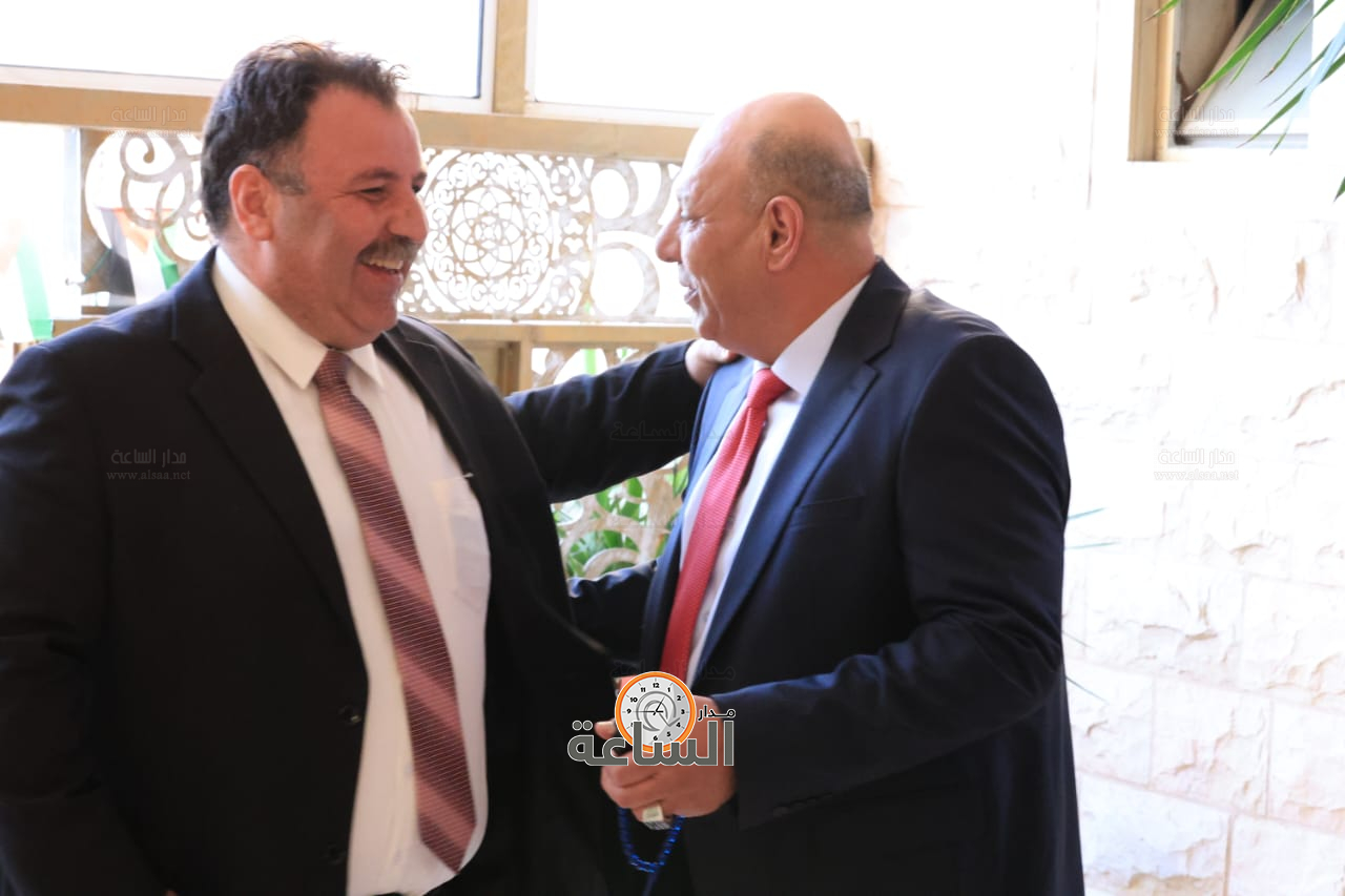 Madar Al-Saa Images 0.18071191531774233