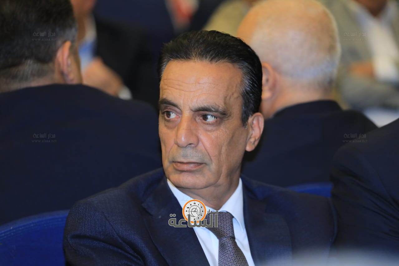 Madar Al-Saa Images 0.32772146647832445