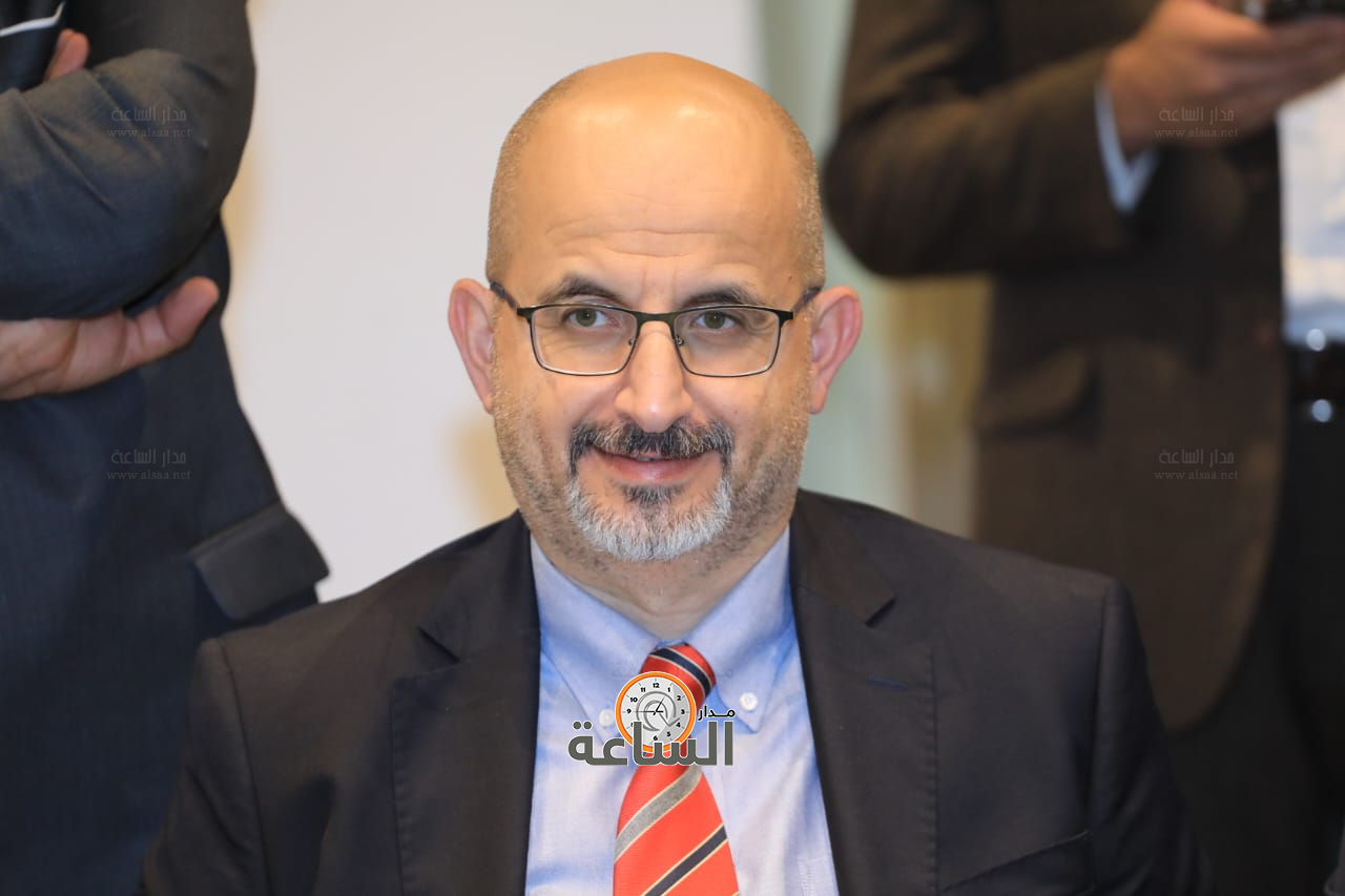 Madar Al-Saa Images 0.831578369141383