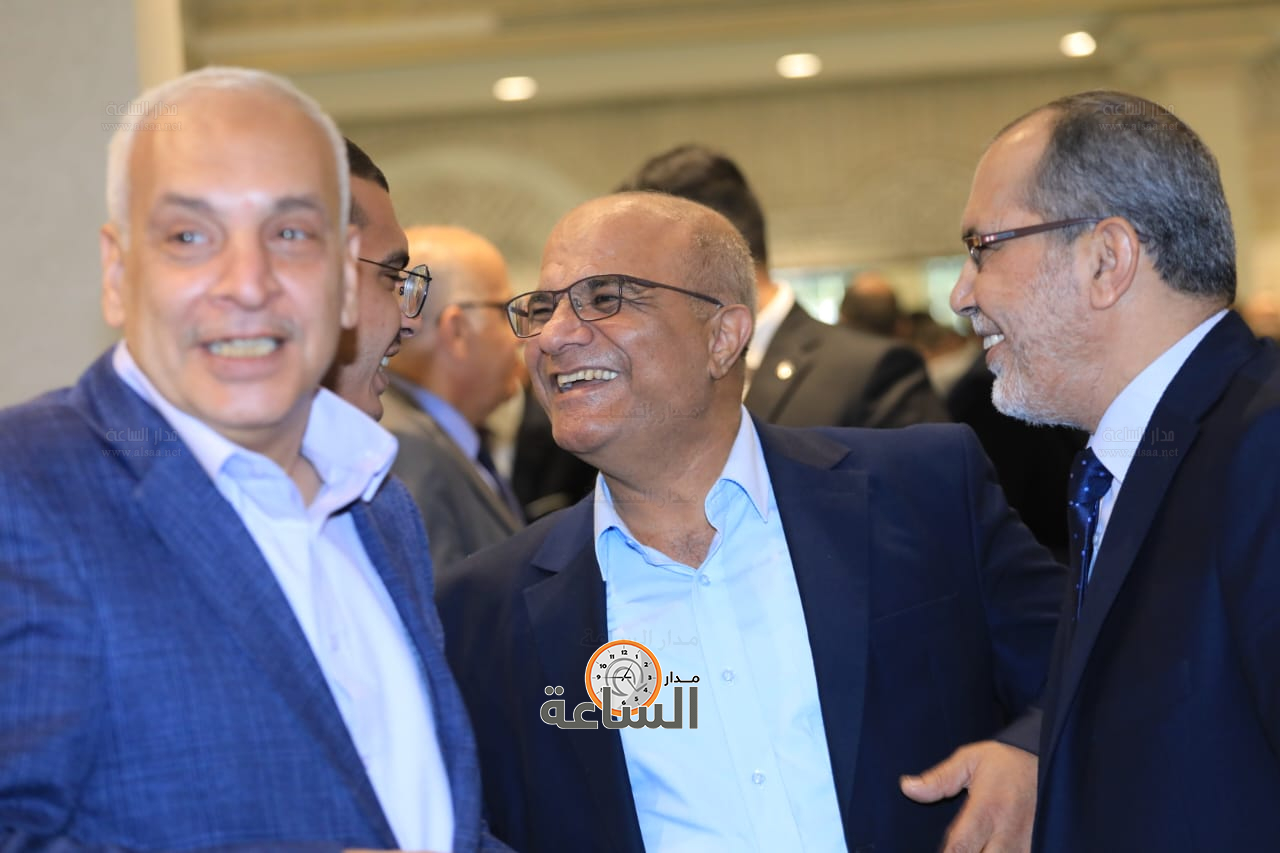 Madar Al-Saa Images 0.25445770845268745