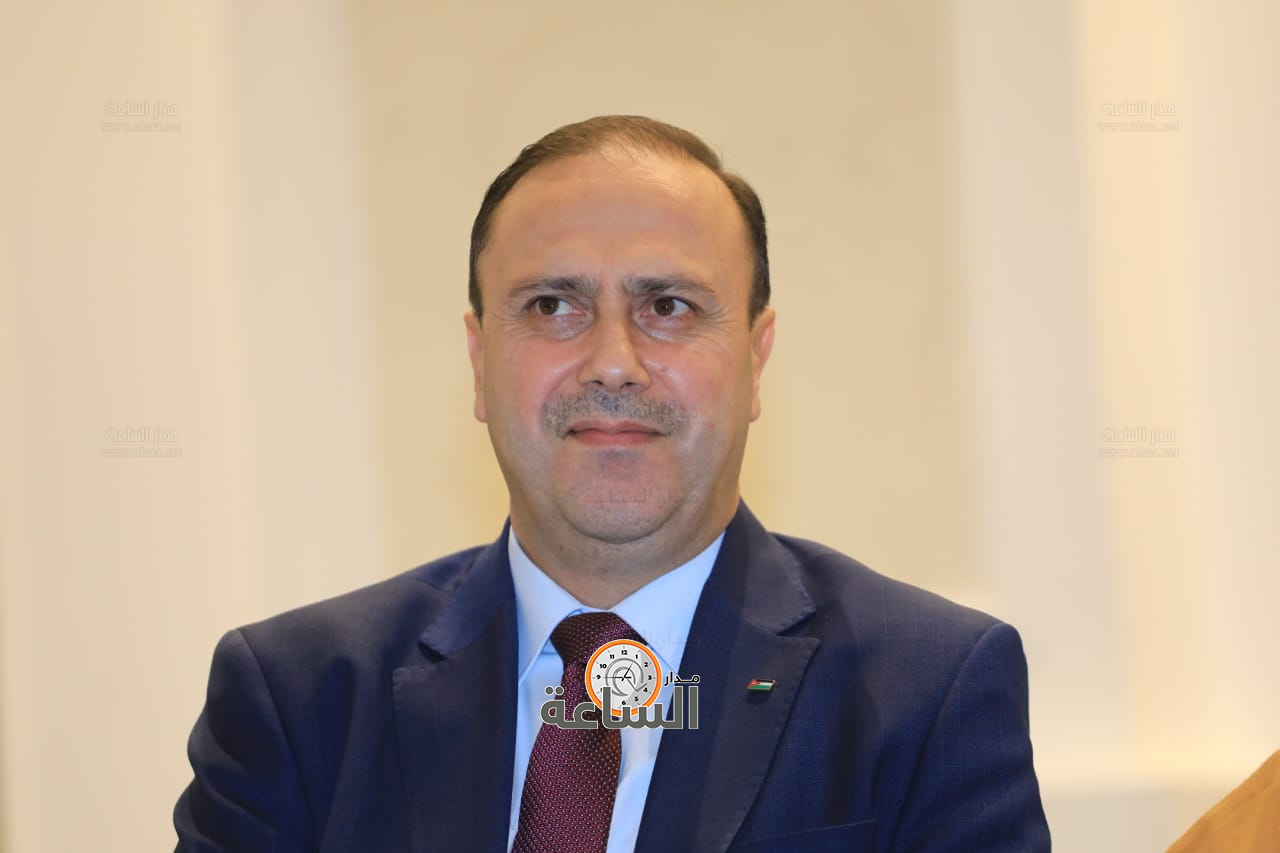 Madar Al-Saa Images 0.26457453328895997