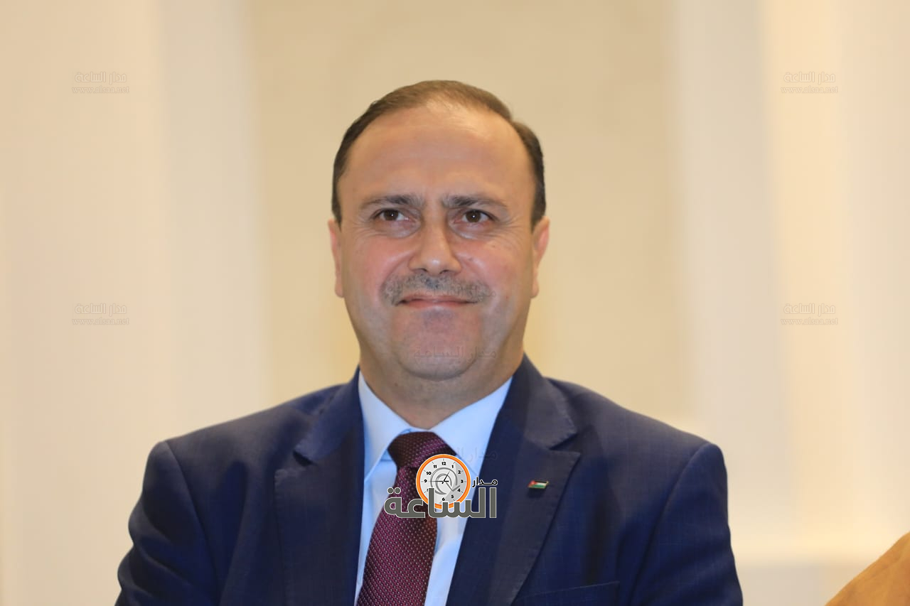 Madar Al-Saa Images 0.4887975528493107