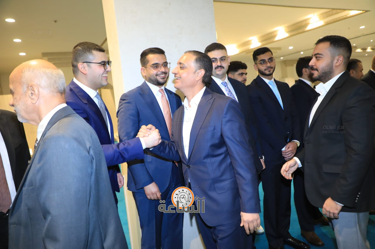 Madar Al-Saa Images 0.6393852768672351