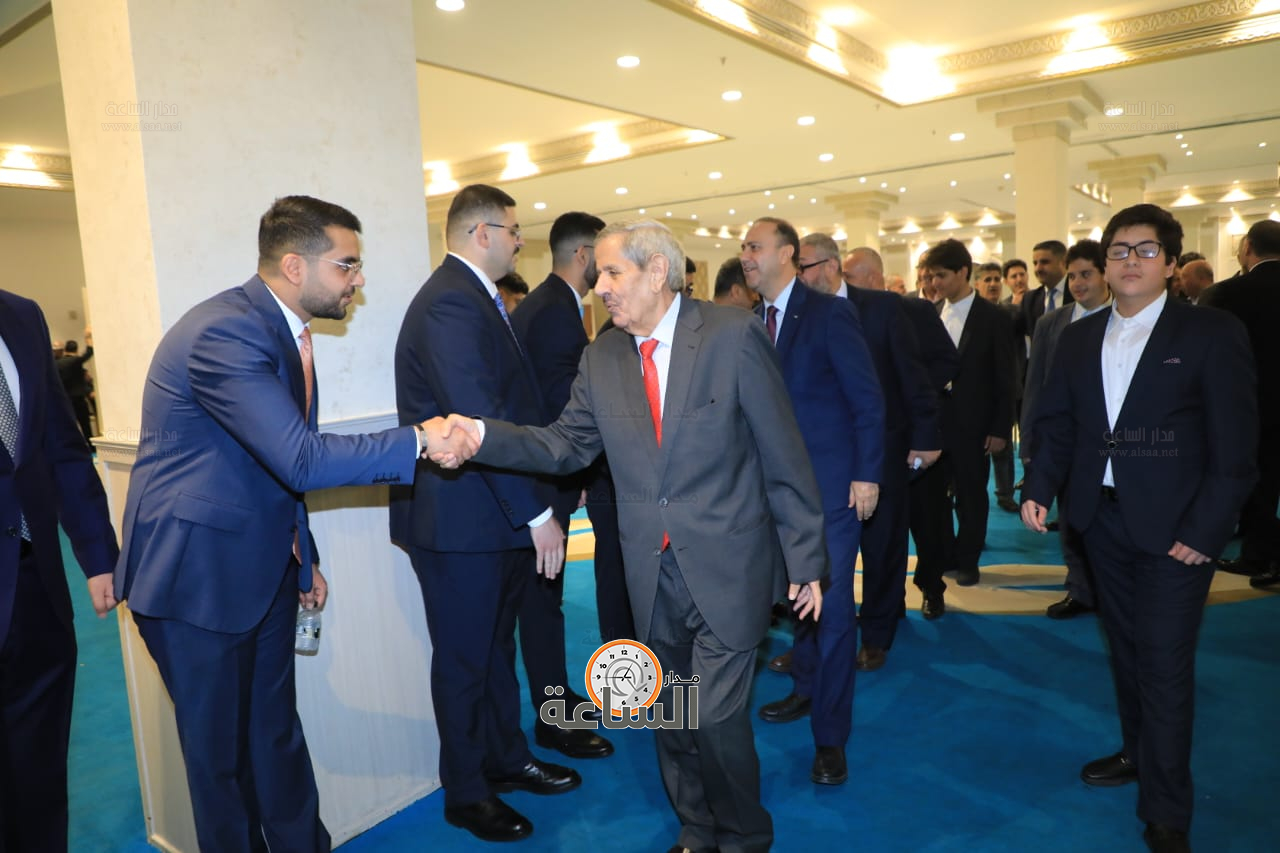 Madar Al-Saa Images 0.45881296497079993