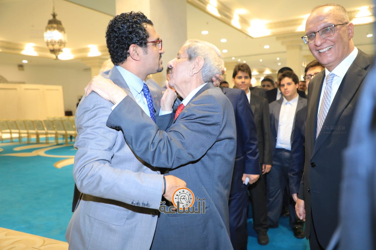 Madar Al-Saa Images 0.9594320152504325