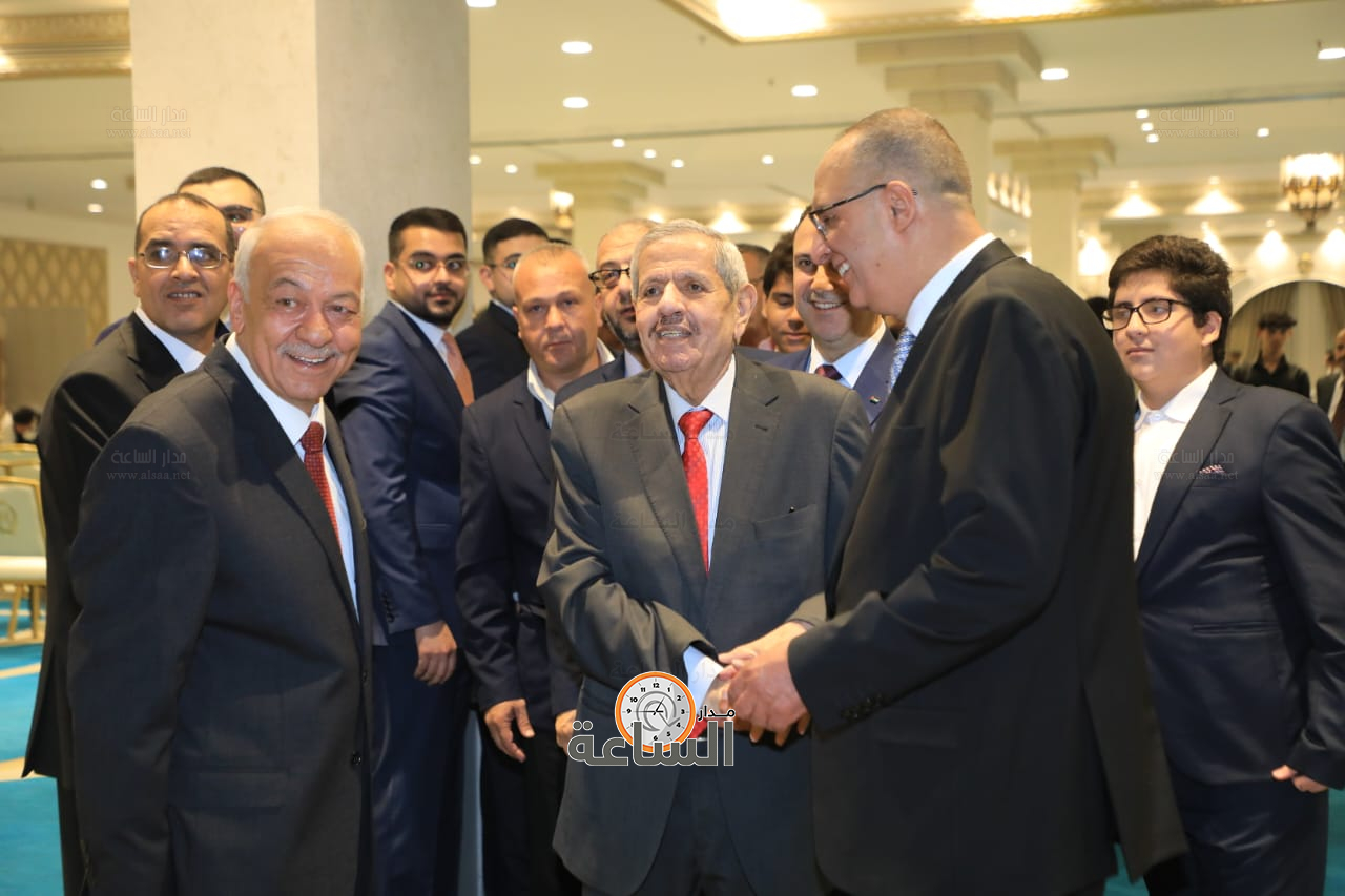 Madar Al-Saa Images 0.761365403333262