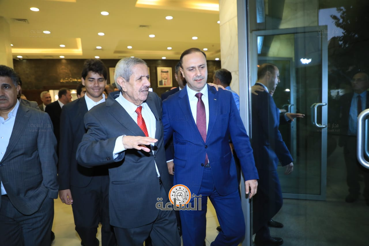 Madar Al-Saa Images 0.9915644452258576