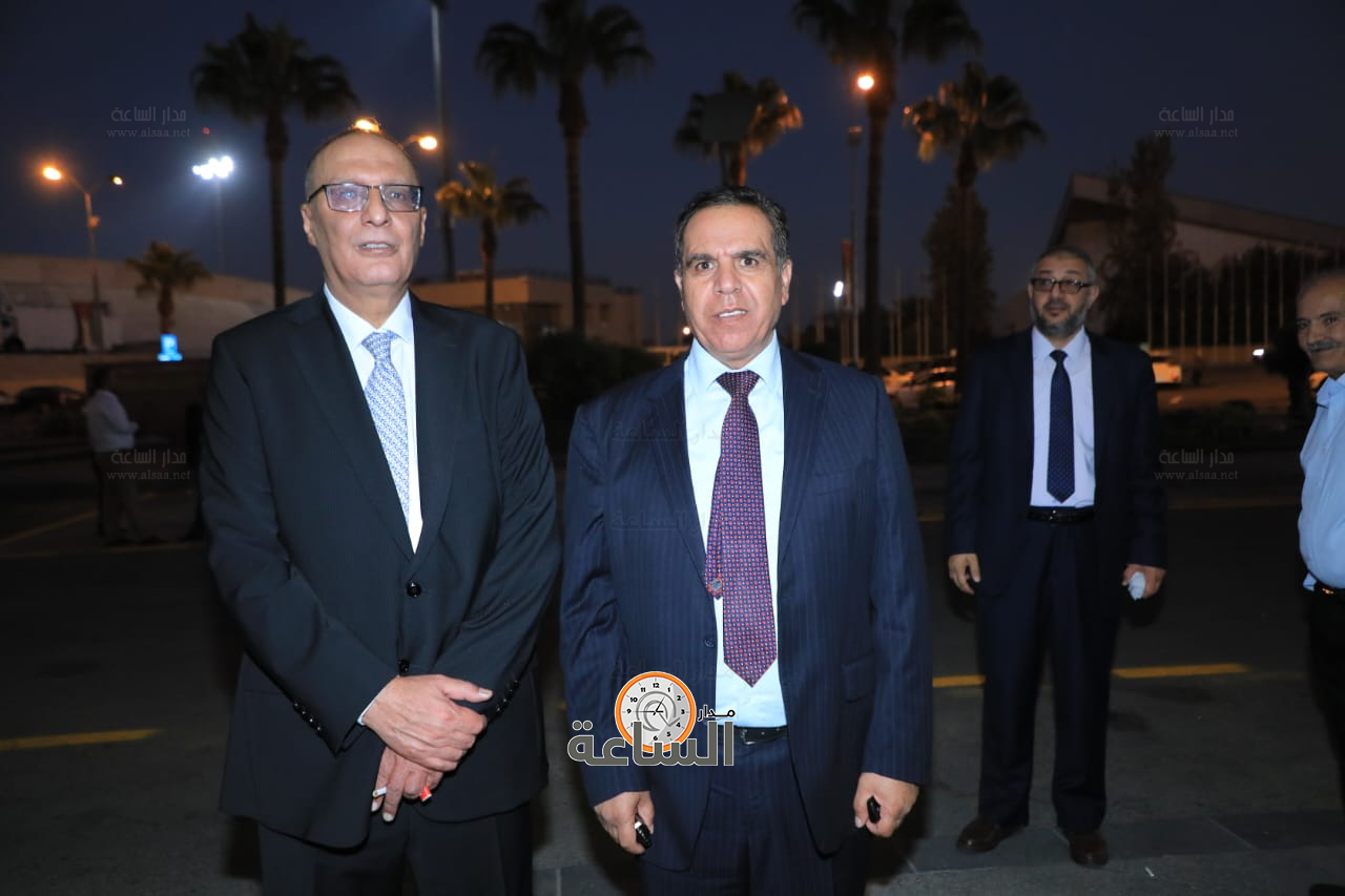 Madar Al-Saa Images 0.8731615381925935