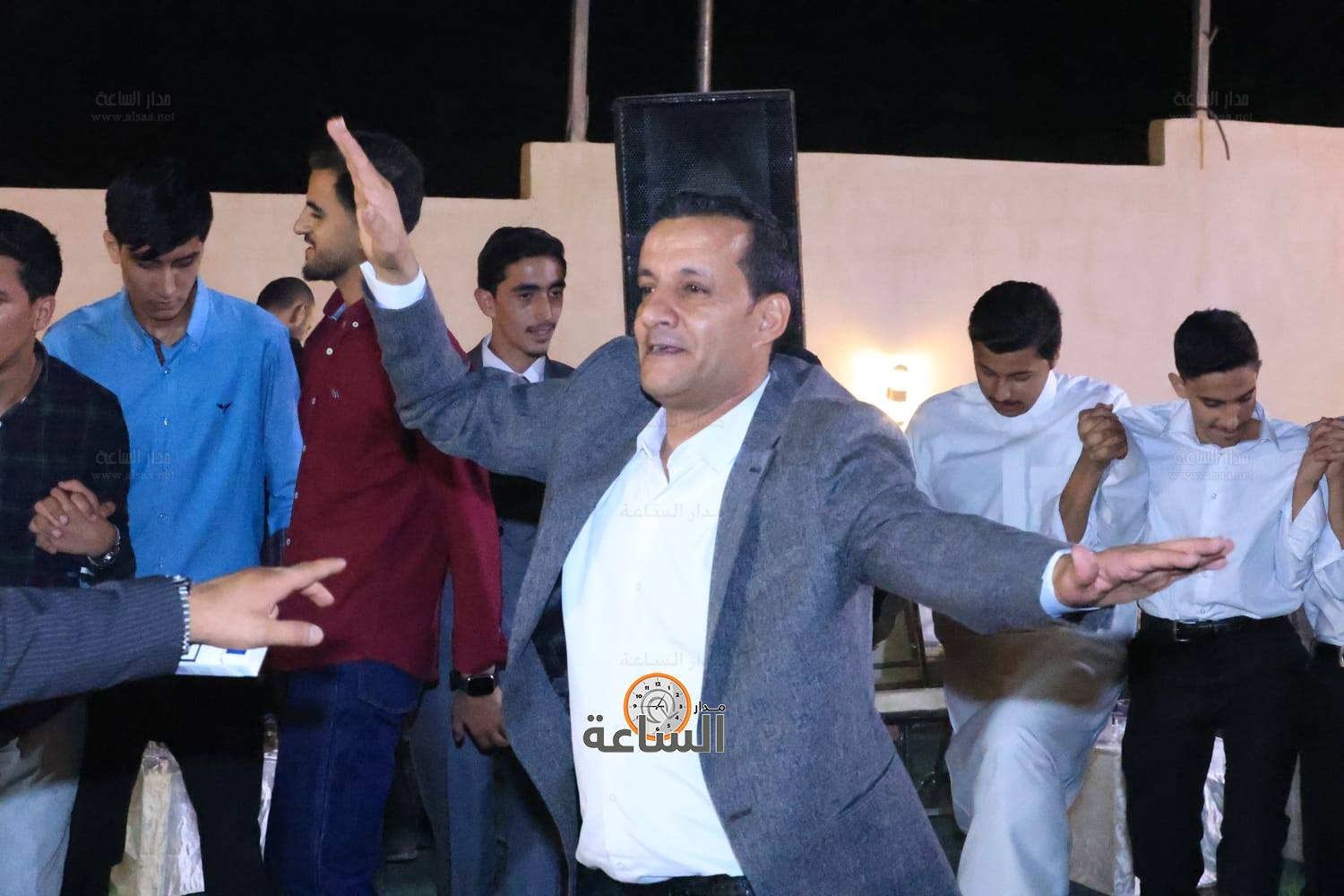 Madar Al-Saa Images 0.7906809142249309