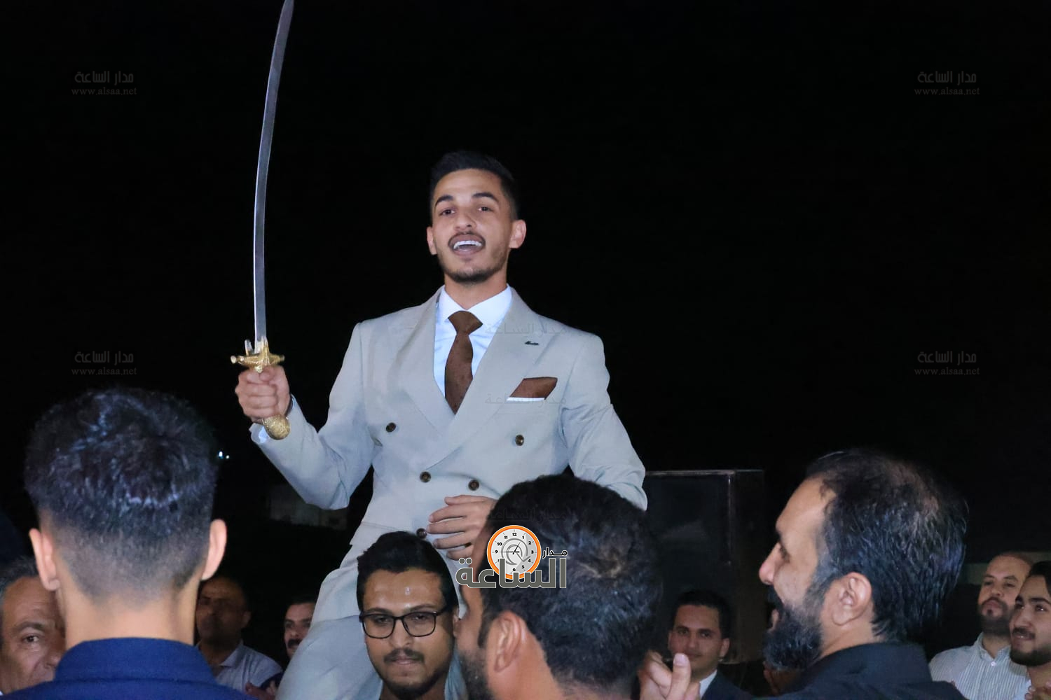 Madar Al-Saa Images 0.2901861455312432