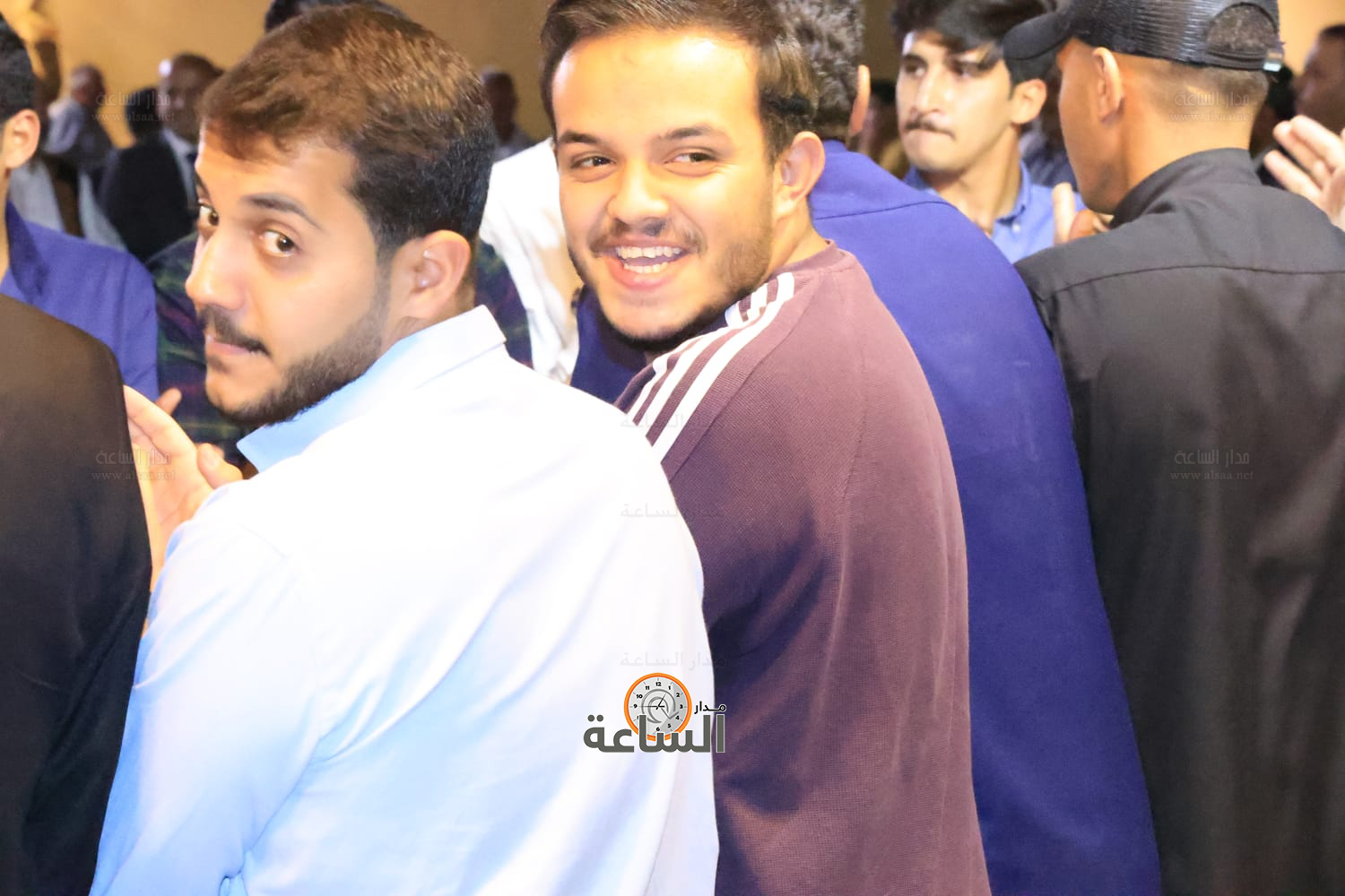 Madar Al-Saa Images 0.40357975704919147