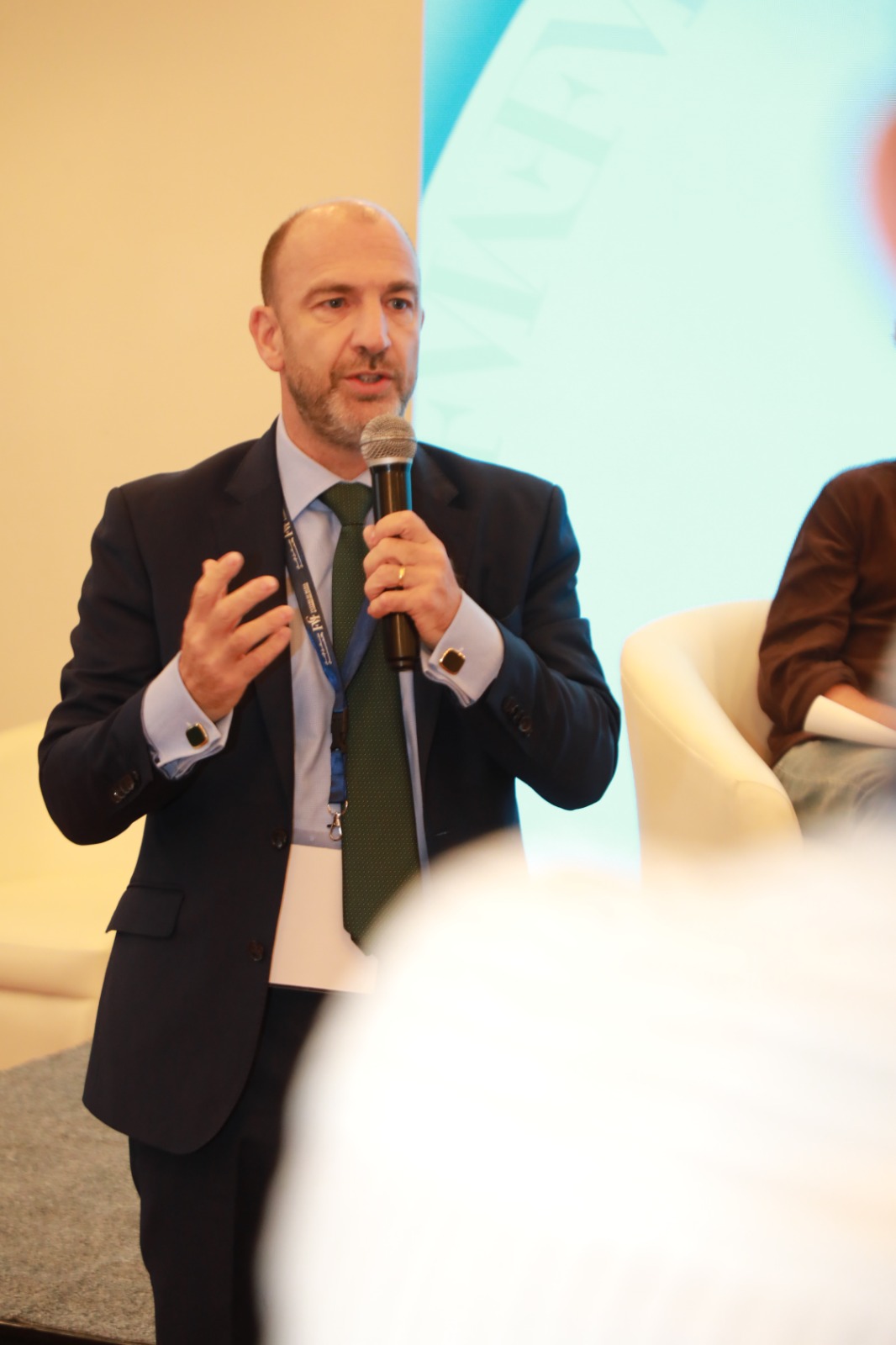 Madar Al-Saa Images 0.5798214244261748