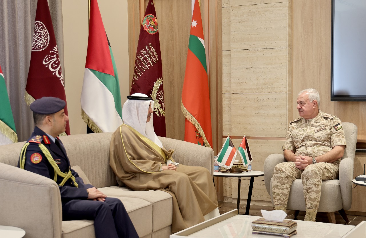 Madar Al-Saa Images 0.8702810080123491