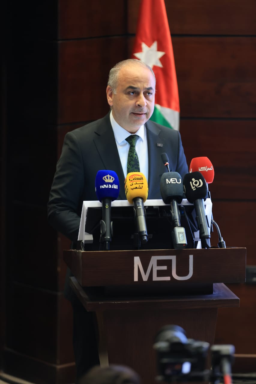 Madar Al-Saa Images 0.9281691959862001