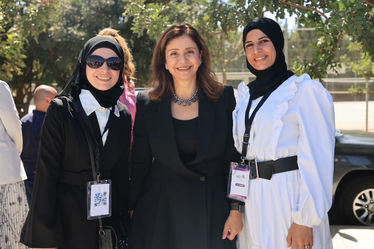 Madar Al-Saa Images 0.3068392462943086