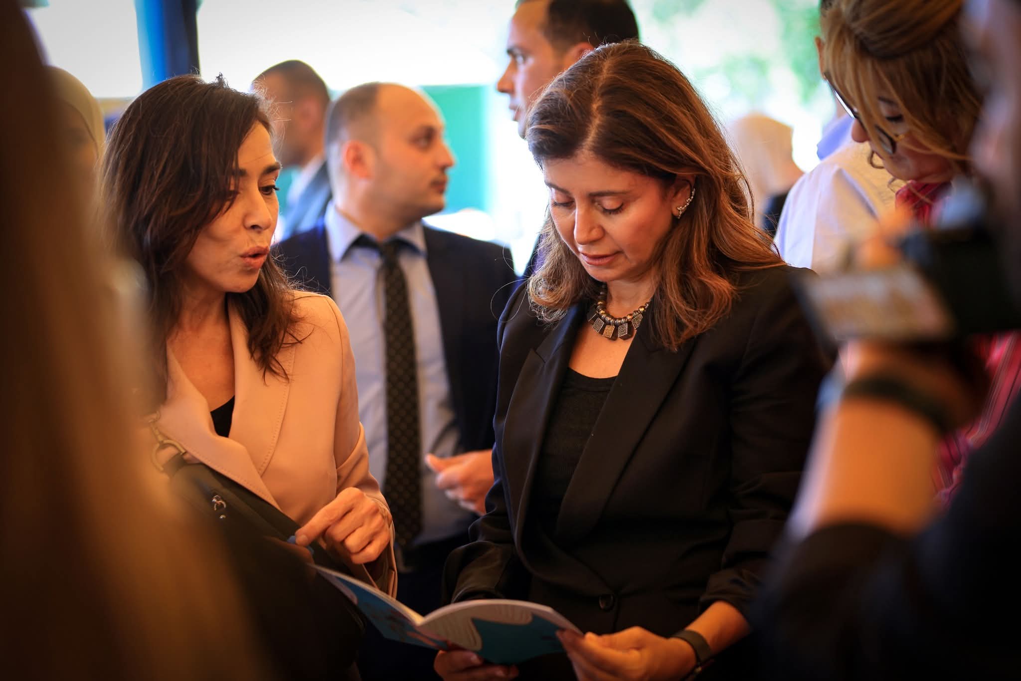 Madar Al-Saa Images 0.7001840534120107