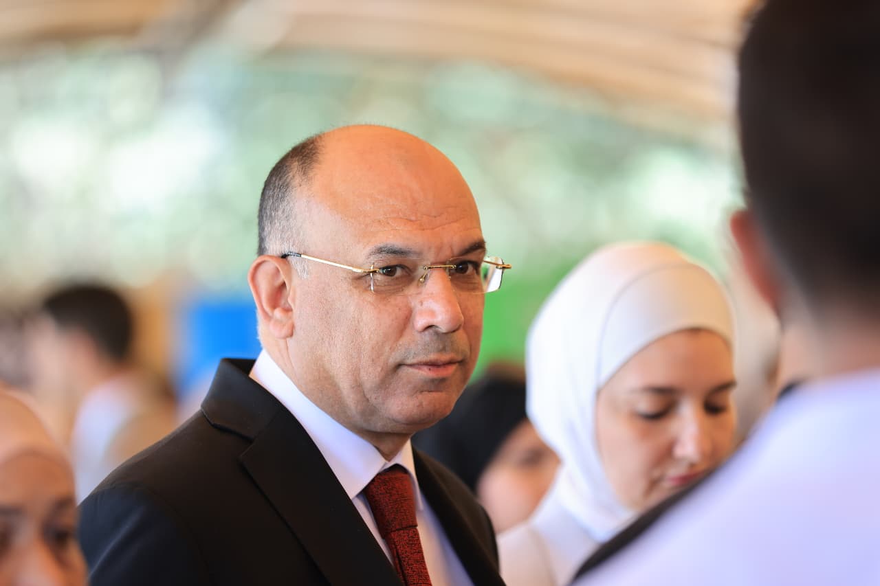 Madar Al-Saa Images 0.1327777685842758