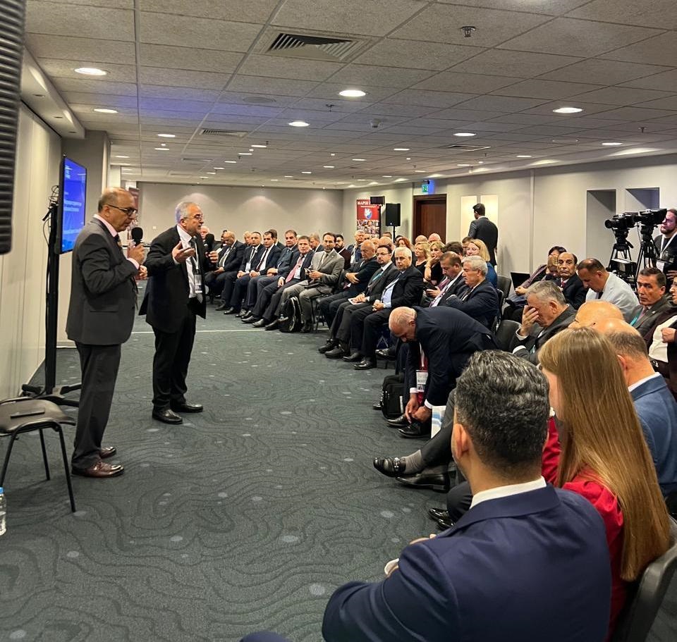 Madar Al-Saa Images 0.9369004099399337