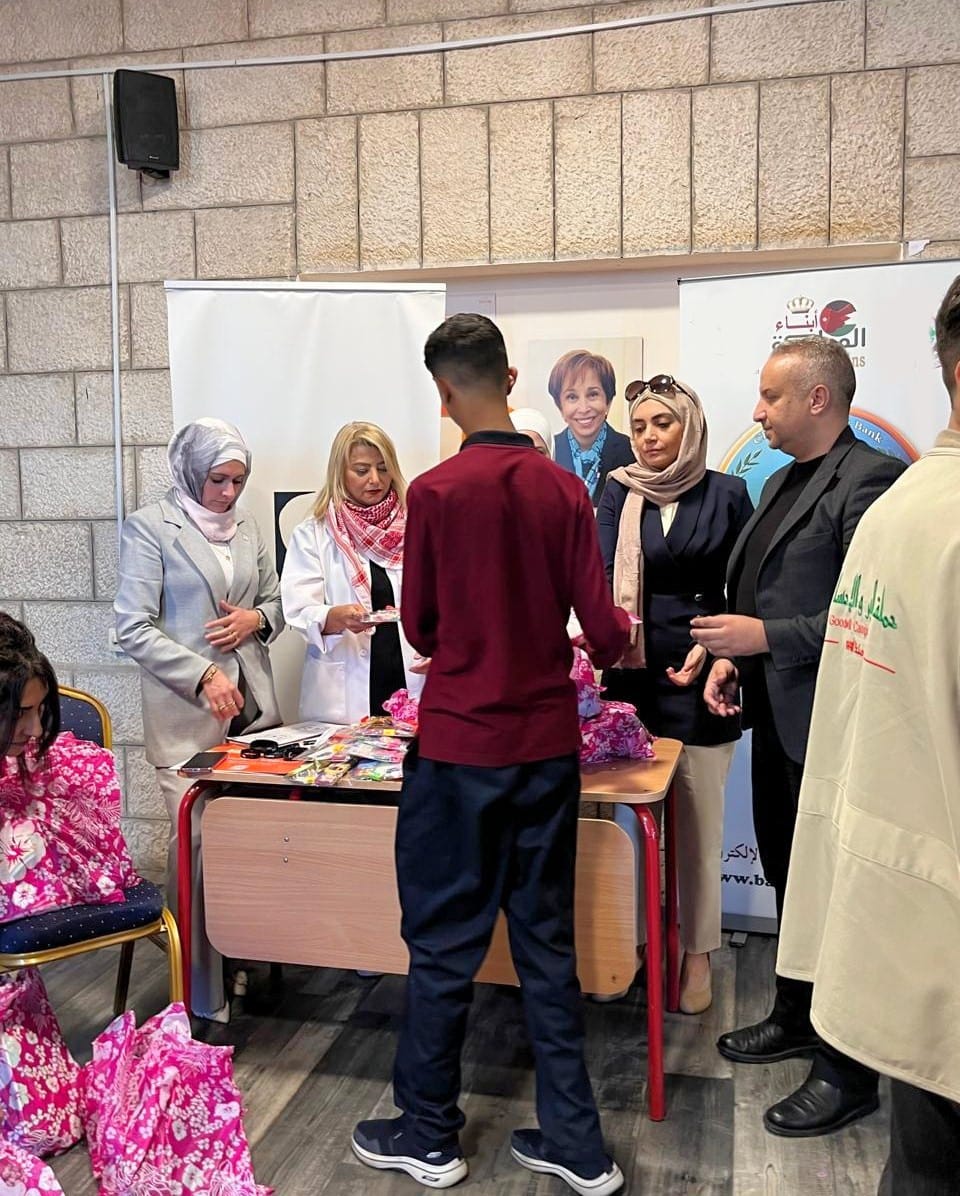 Madar Al-Saa Images 0.43176528749018817