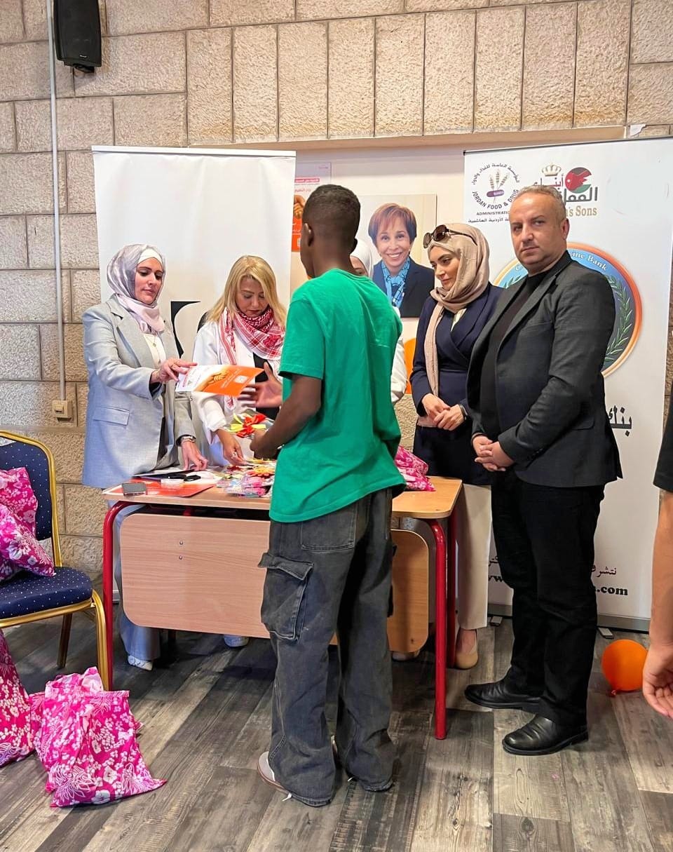 Madar Al-Saa Images 0.053630495845319315